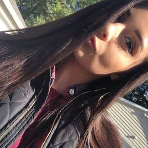 Meet your Posher, Caroline